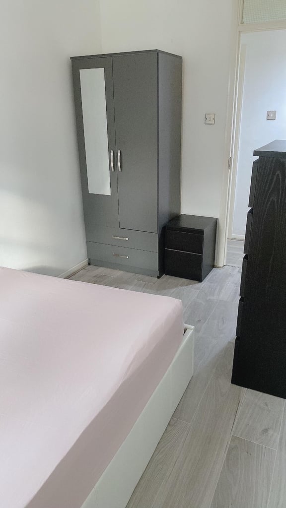 double room for rent