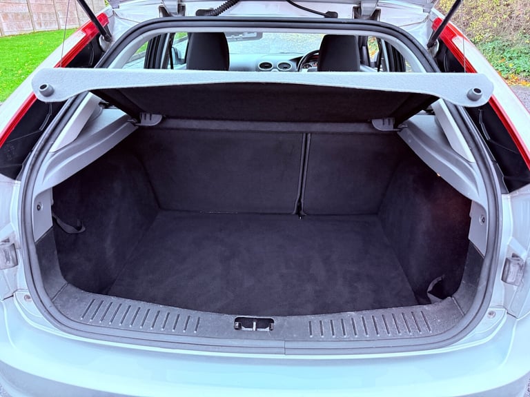 2008 08 FORD FOCUS 1.6 STYLE PETROL 5 DOOR MANUAL SMART FAMILY CAR - Image 15