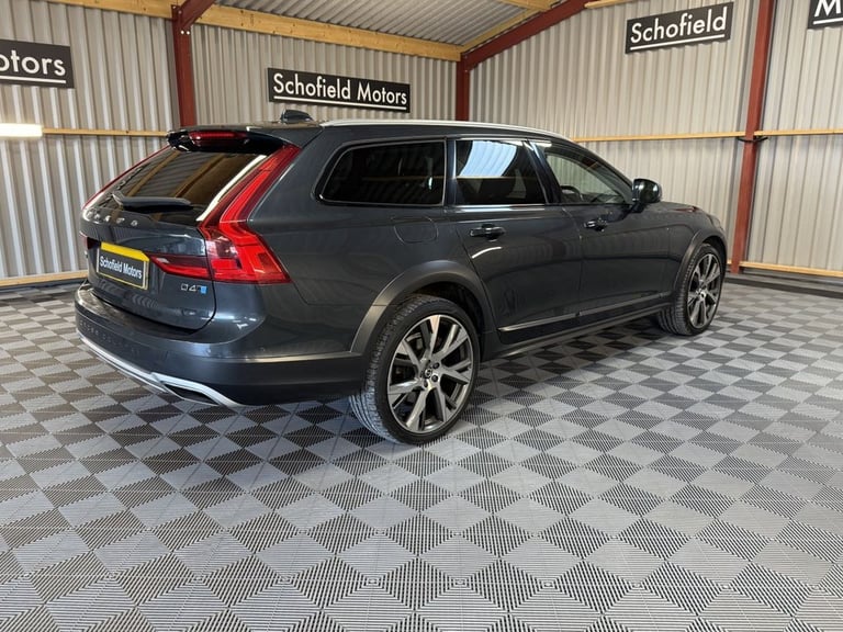 2018 Volvo V90 2.0 D4 Pro Estate 5dr Diesel Auto AWD Euro 6 (s/s) (190 ps) Estate Diesel Automatic
