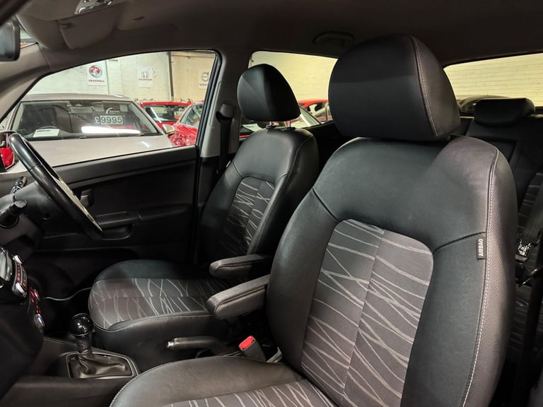 2017 Kia Venga 1.6 3 Auto Euro 6 5dr HATCHBACK Petrol Automatic