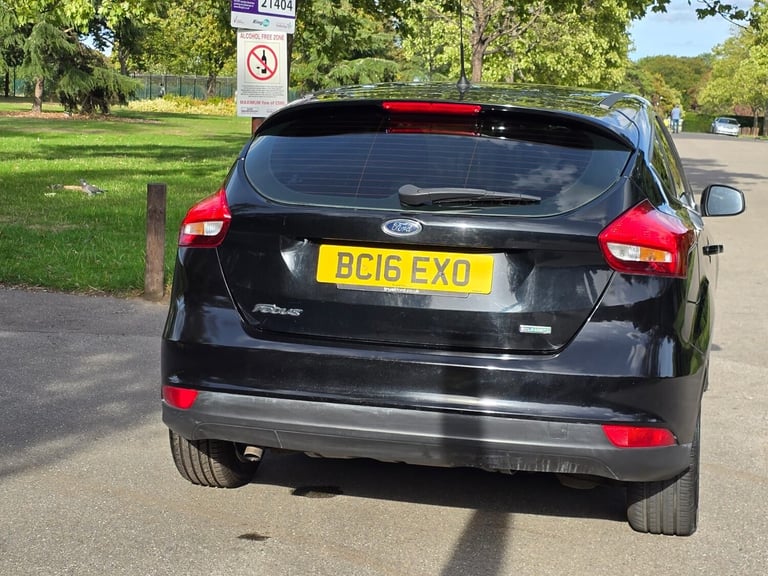 2016 Ford Focus 1.0 Manual Zetec EcoBoost 61000 Miles. NAV . PX OK. Petrol 5dr hatchback. HATCHBA...