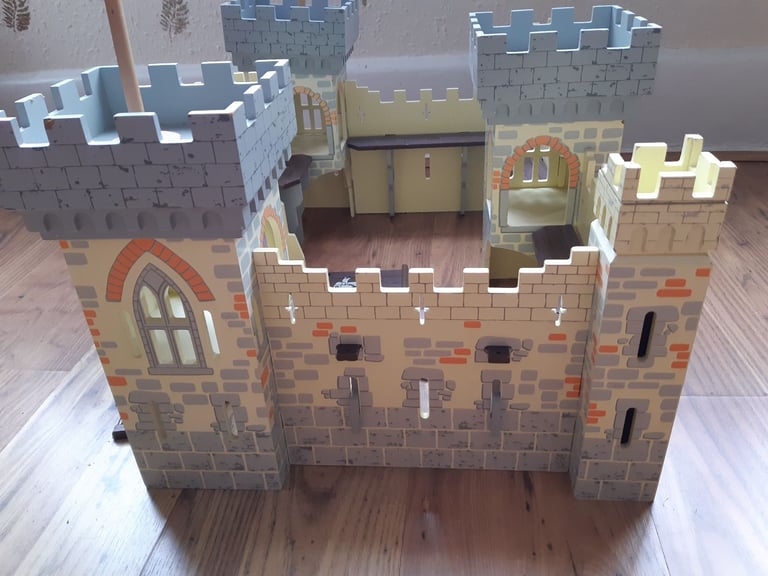 Papo Toy Weapon Master Castle