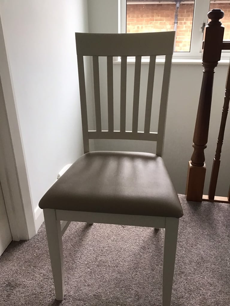 2 Dining room chairs