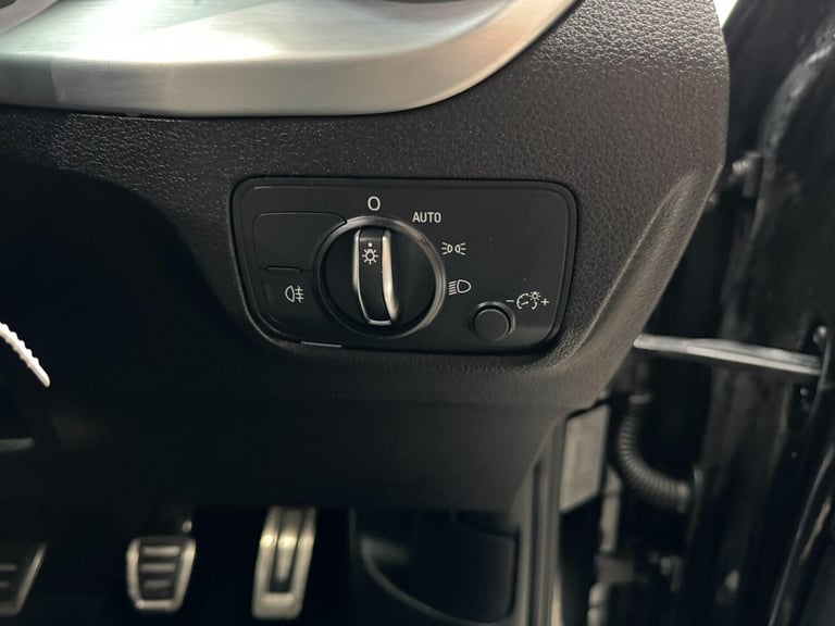 2022 Audi Q2 1.0 TFSI 30 Black Edition Euro 6 (s/s) 5dr SUV Petrol Manual