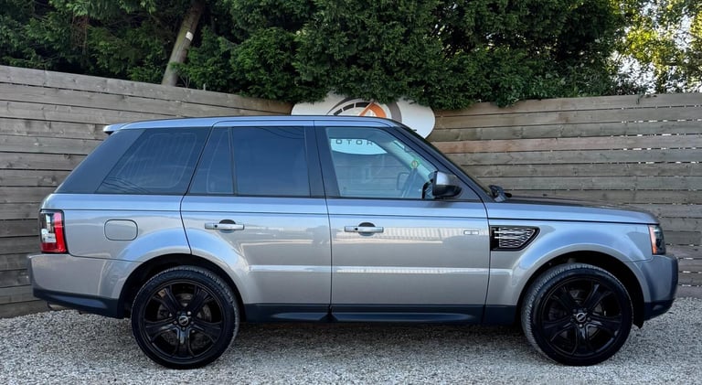 LAND ROVER RANGE ROVER SPORT 3.0 SD V6 HSE Black 2013