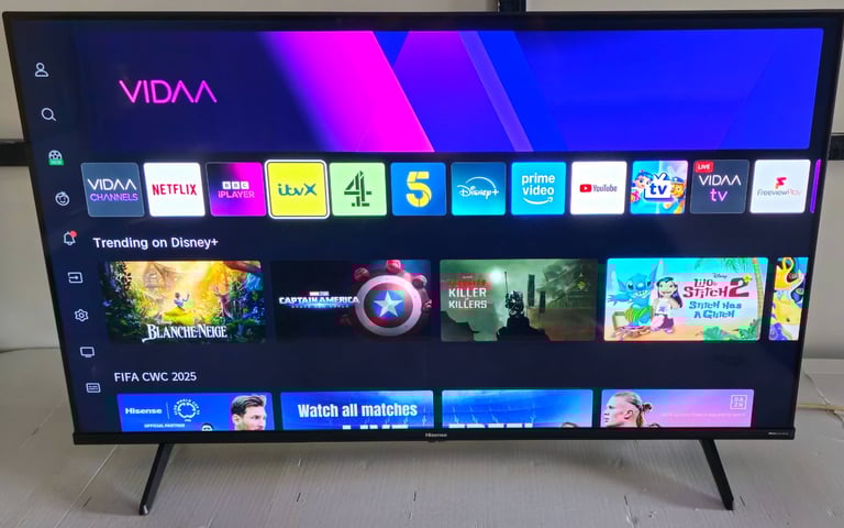 Hisense 43 inch smart 4k ultra HD Qled TV unused with remote 