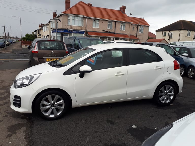 2016 Kia Rio '2' 1.25 5-Door From £8,995 + Retail Package HATCHBACK Petrol Manual