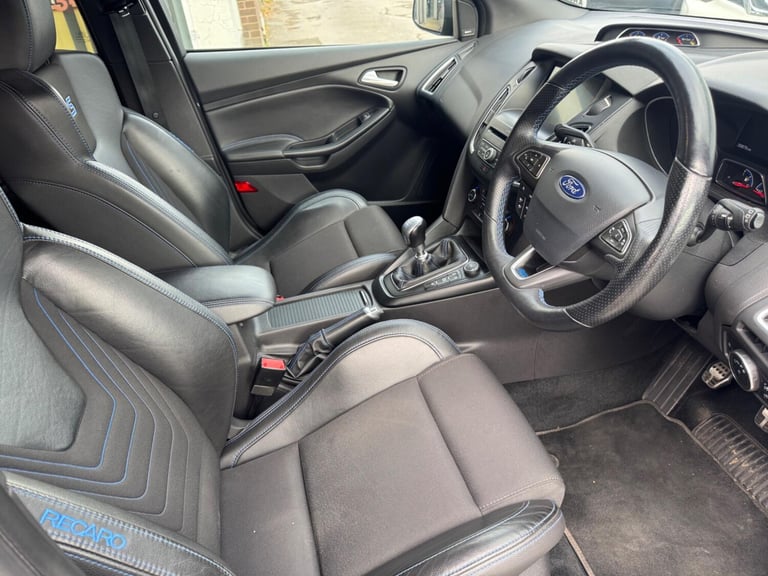  Ford Focus 2.3T EcoBoost RS AWD Euro 6 (s/s) 5dr Petrol Manual