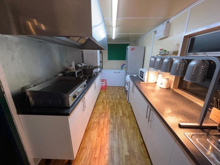 *Available Now*- Dark Kitchen/Food Preparation/Catering Unit - All Inc