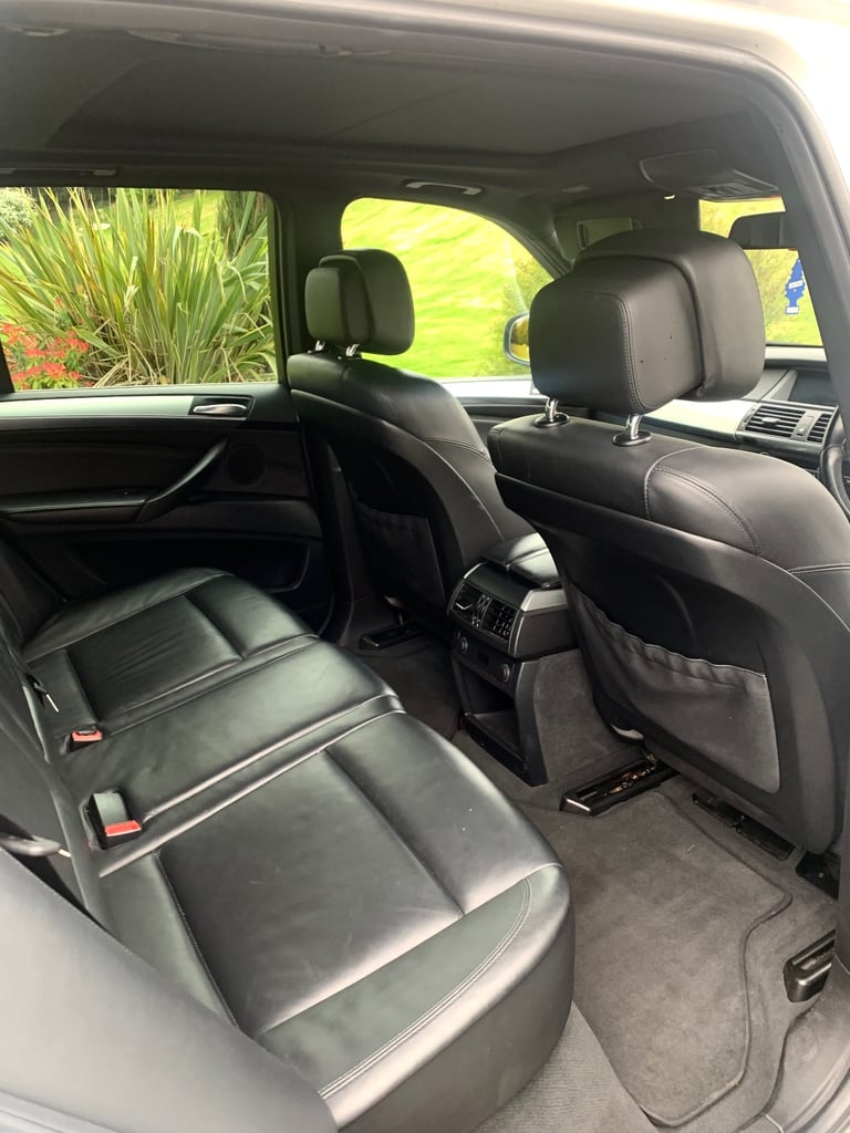 BMW X5 40d M Sport 2010 E70 | 306bhp | Panoramic Sunroof