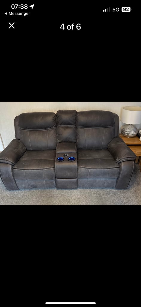 x2 DFS Vinson sofa set