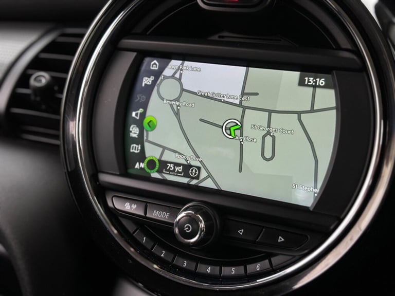 2019 MINI Cooper 1.5 Cooper Classic II 3dr [Nav Pack] Hatchback Petrol Manual