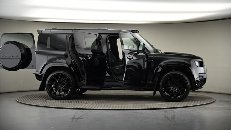 2023 Land Rover Defender 110 3.0 D250 MHEV X-Dynamic HSE SUV 5dr Diesel Auto 4WD Euro 6 (s/s) (25...