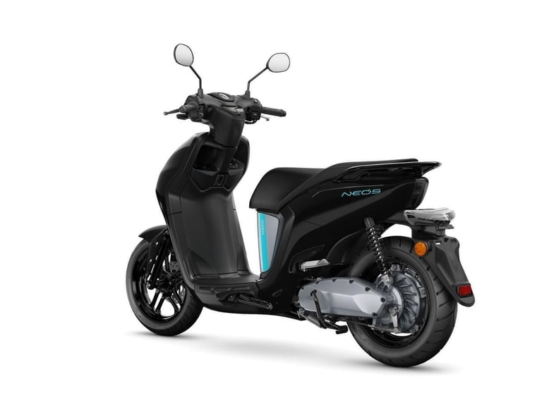 YAMAHA NEOS, 23 REG 0 MILES AUTOMATIC ELECTRIC SCOOTER 50cc MOPED...