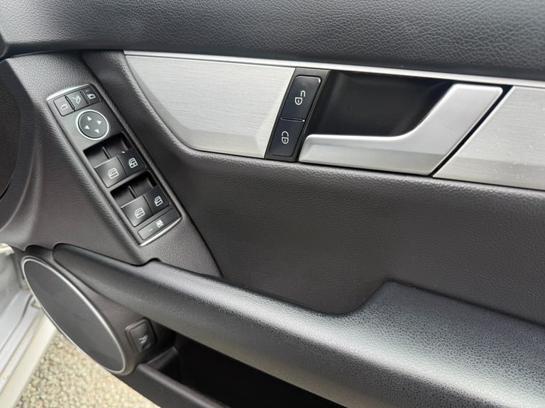 2012 MERCEDES-BENZ C220 AMG SPORT CDI BLUEEFFICIENCY AUTO