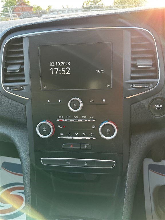 2017 Renault Megane 1.5 dCi Dynamique Nav 5dr HATCHBACK DIESEL Manual