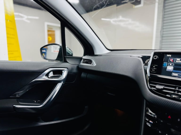 2015 Peugeot 2008 1.6 e-HDi Allure EGC Euro 5 (s/s) 5dr HATCHBACK Diesel Automatic