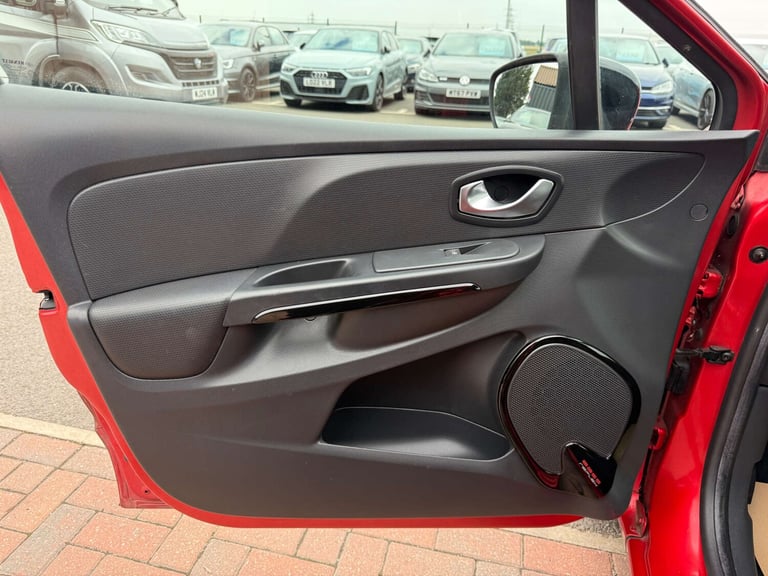 2016 Renault Clio 1.5 Clio Dynamique S Nav dCi 5dr Hatchback Diesel Manual