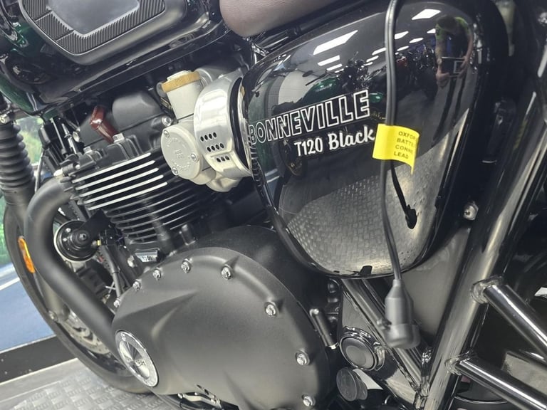 TRIUMPH BONNEVILLE T120