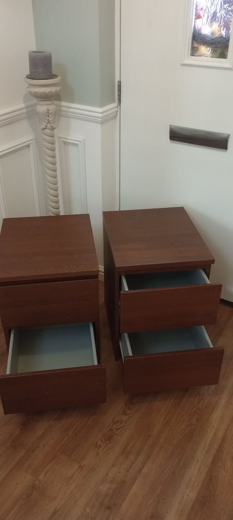 Two chest of drawers 
