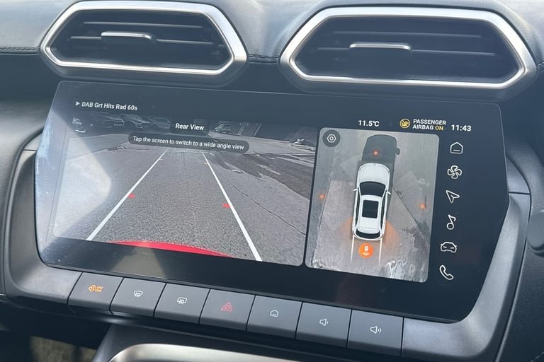 2025 MG MG ZS 106600 Hatchback Hybrid Automatic