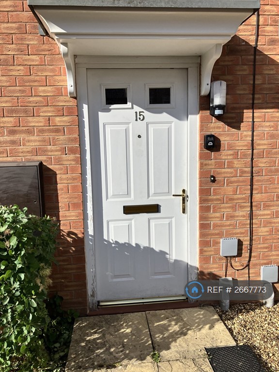 3 bedroom house in Sparrow Close, Corby, NN18 (3 bed) (#2667773)