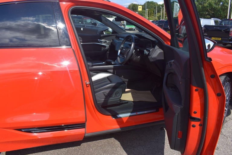 2021 Audi e-tron 55 Launch Edition Sportback Auto quattro 5dr 95kWh ESTATE Electric Automatic