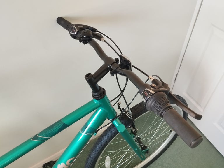 Brand New APOLLO COSMO Hybrid Bike - Unboxed Only. ** NO OFFERS **