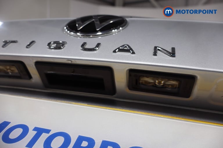 2023 Volkswagen Tiguan 1.5 TSI 150 R-Line Edition 5dr DSG SUV Petrol Automatic