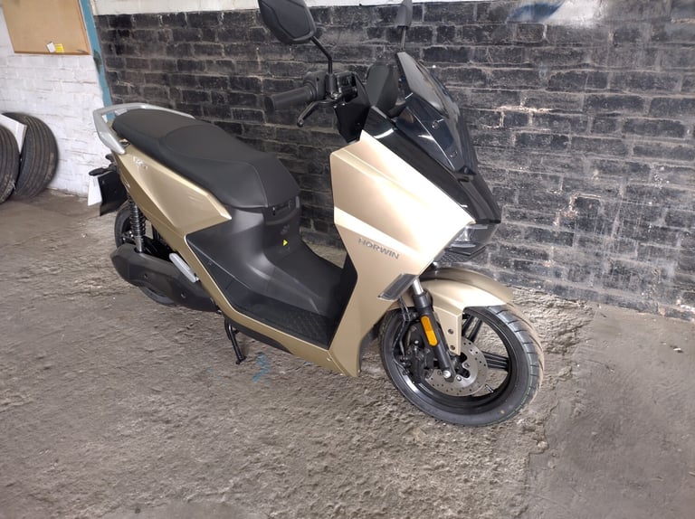HORWIN SK3 ELECTRIC SCOOTER 125cc Equivalent 2025 / 25 @ MCD CARS 