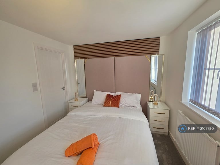 4 bedroom house in Sandpiper Drive, Houndstone, Yeovil, BA22 (4 bed) (#2167780)