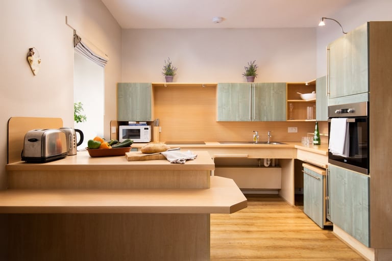 Furnished Cottages in Melrose available to rent, heating & electric included, free wifi