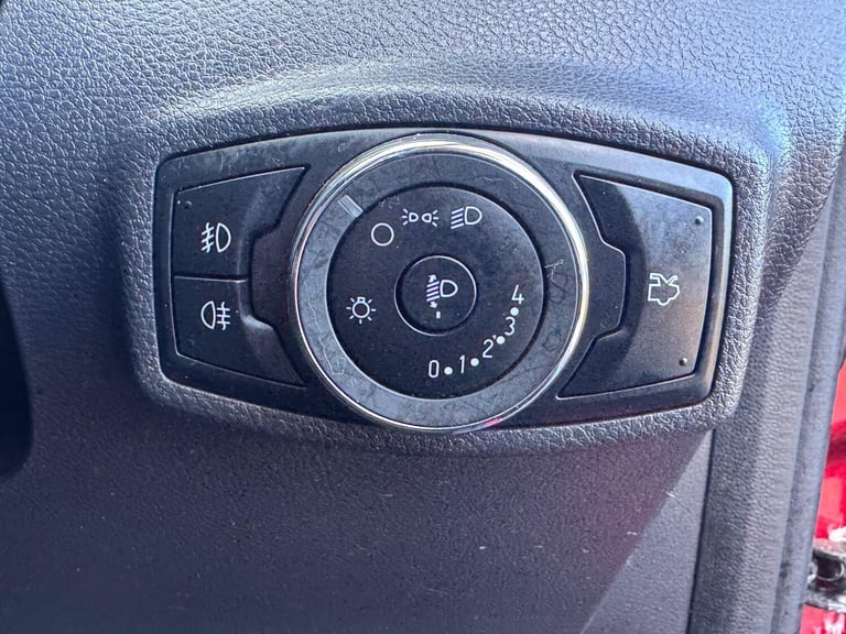 2017 Ford Ka+ 1.2 Ti-VCT Zetec Euro 6 5dr HATCHBACK Petrol Manual