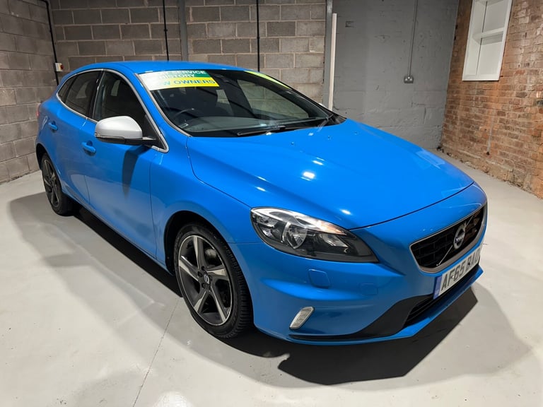 image for 2015 Volvo V40 T2 [122] R DESIGN 5dr HATCHBACK Petrol Manual