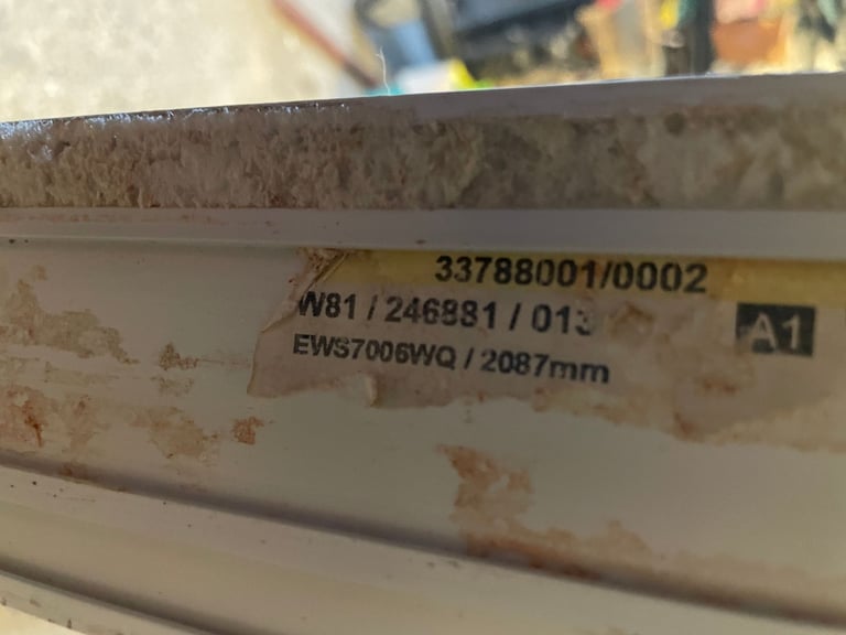 UPVC DOOR 208 x 91 cm NEW (LESS THAN 6 MONTHS OLD) - UPVC THERMAL DOUBLE GLAZED DOOR (REF: DX126)