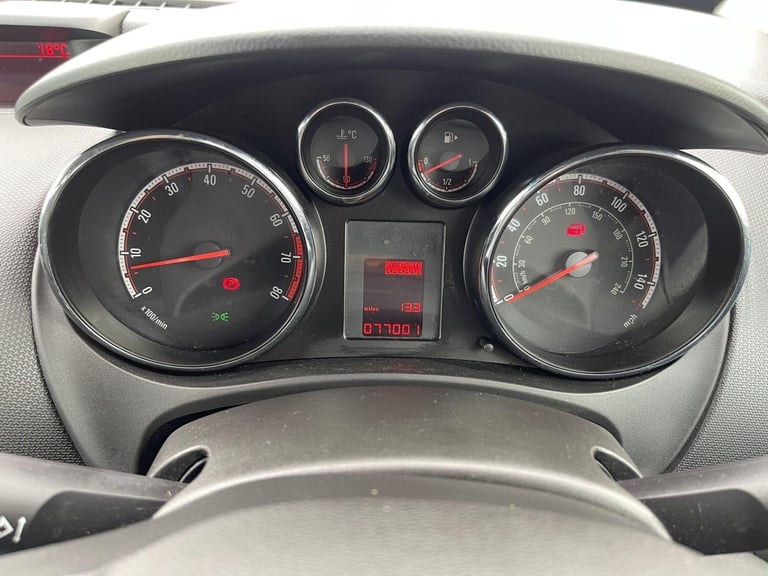 2014 Vauxhall Meriva 1.4i Exclusiv Euro 6 5dr Petrol