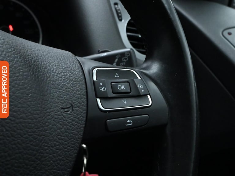 2016 Volkswagen Tiguan 1.4 TSI BlueMotion Tech Moda SUV 5dr Petrol DSG 2WD Euro 5 (s/s) (160 ps) ...