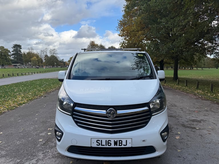 VAUXHALL VIVARO SPORTIVE 1.6 CDTI BI TURBO 2016 REG WITH AIR CON & 12 MONTHS MOT! READY FOR WORK! 