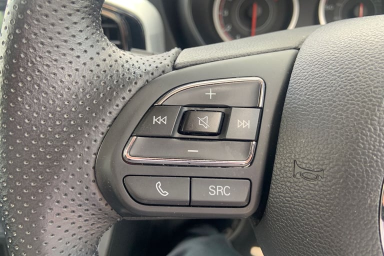 2022 MG MG3 1.5 VTi-TECH Exclusive 5dr [Navigation] HATCHBACK PETROL Manual