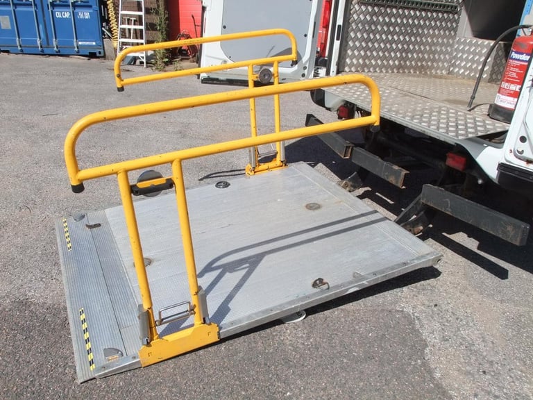 2014 "64" Iveco Daily 70C17 EEV, 7 tonne HGV Panel Van +TAIL LIFT, Digital Tacho