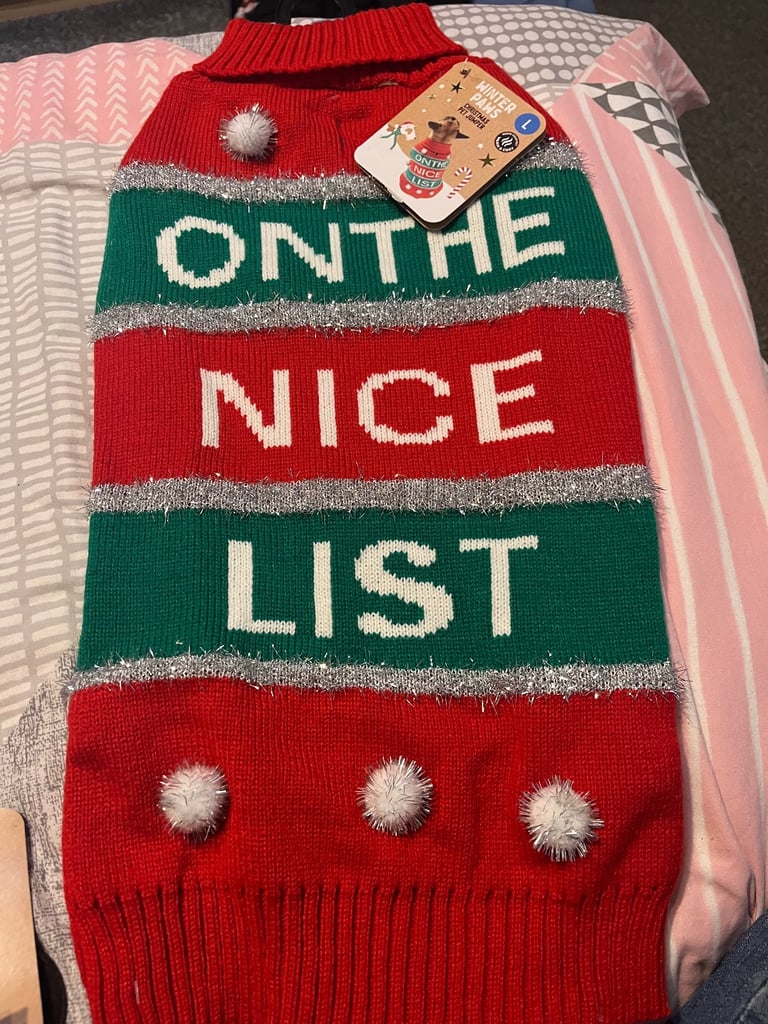 image for NEW WITH TAGS SIZE LARGE DOGS CHRISTMAS JUMPER