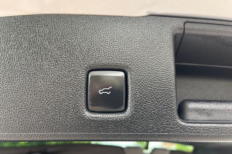 2023 Ford Kuga 2.5 Duratec 14.4kWh ST-Line Edition SUV 5dr Petrol Plug-in Hybrid CVT Euro  SUV Pe...