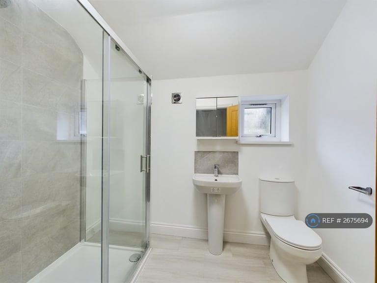 5 bedroom house in Rawden Place, Cardiff, CF11 (5 bed) (#2675694)