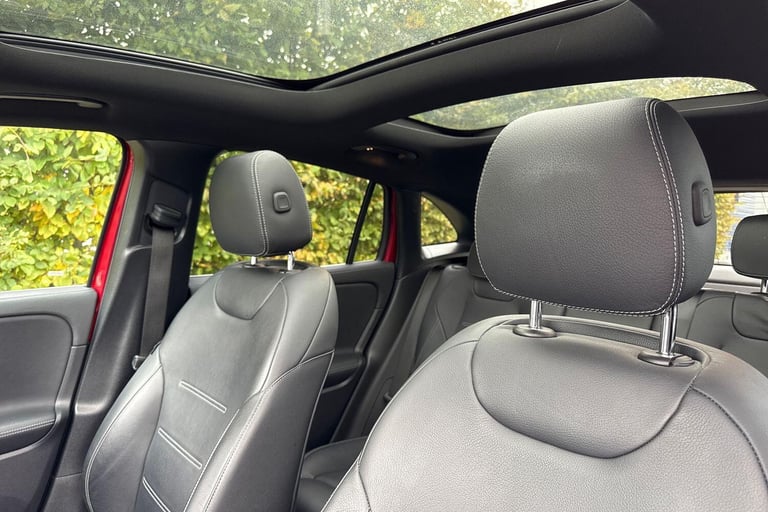 2022 Mercedes-Benz GLA 1.3 GLA250e 15.6kWh Exclusive Edition (Premium Plus) SUV 5dr Petrol Plug-i...
