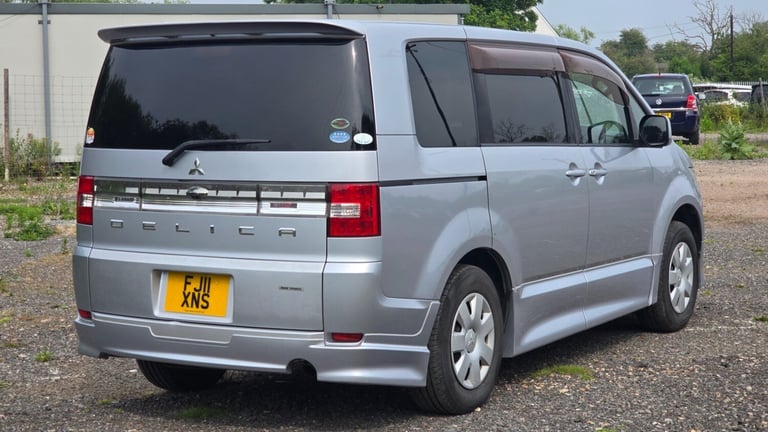 JDM Import Facelift Mitsubishi Delica D5 2.0 Auto CVT 8 Seater MPV Ulez Free