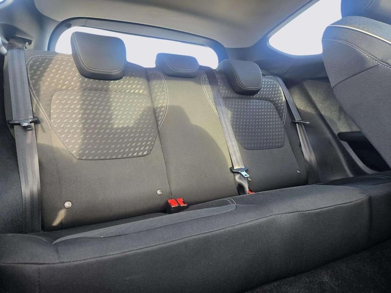 2017 Ford Fiesta 1.1 Ti-VCT Zetec Euro 6 (s/s) 3dr HATCHBACK Petrol Manual