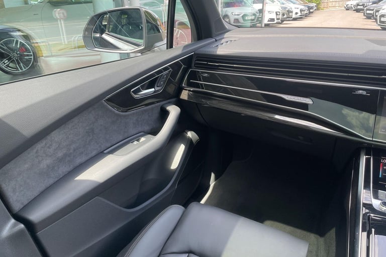 2025 Audi Q7 3.0 TFSI V6 55 Black Edition SUV 5dr Petrol Tiptronic quattro Euro 6 (s/s)  ESTATE P...