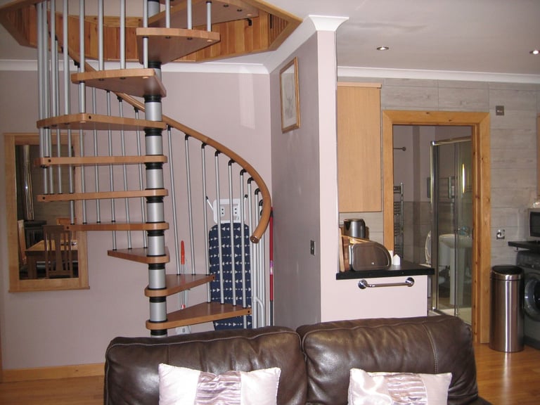 Modern furnished Cottage for rental a short drive north of Fort William