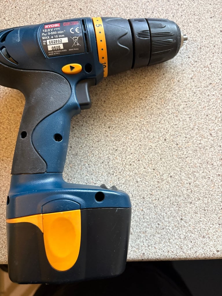 image for RYOBI DRILL SCREWDRIVER  12 volt with charger all working  £25