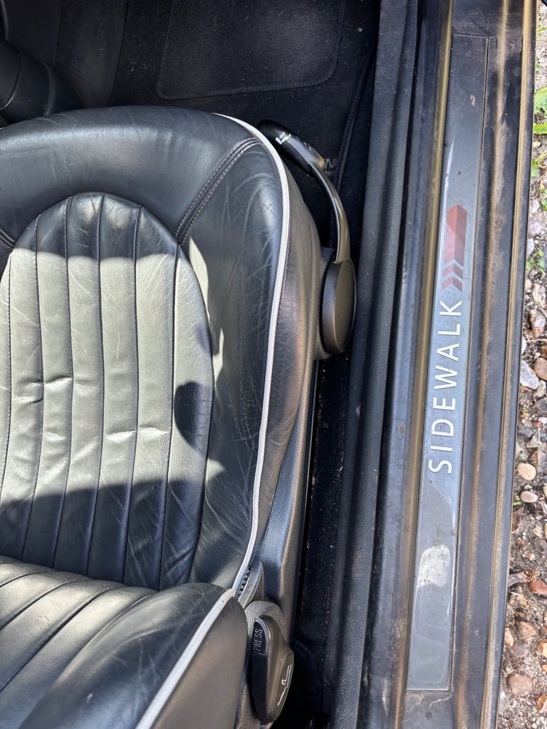 Mini, CONVERTIBLE, Convertible, 2008, Manual, 1598 (cc), 2 doors